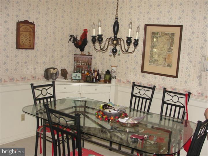215 Surrey Road Chalfont, PA 18914 - Photo 19 of 25 Kitchen