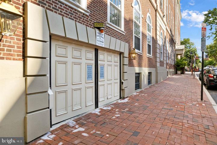 211 South 4th Street, Unit 104 Philadelphia, PA 19106 - Photo 37 of 45 a view of a building on the street
