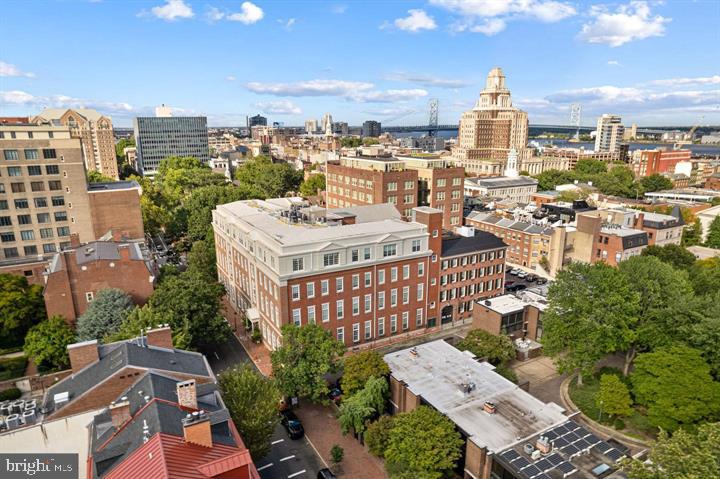 211 South 4th Street, Unit 104 Philadelphia, PA 19106 - Photo 38 of 45 a view of a city