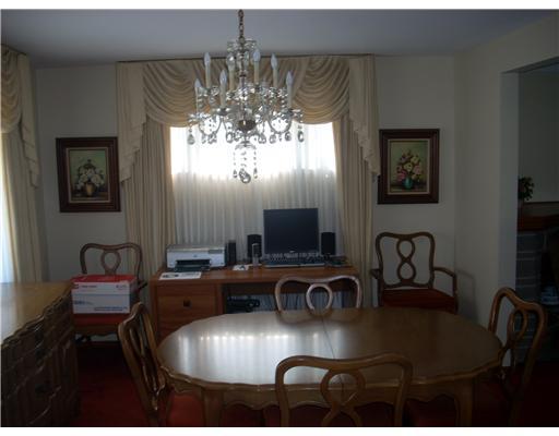 934 McCoy Road McKees Rocks, PA 15136 - Photo 4 of 10 Dining Room.