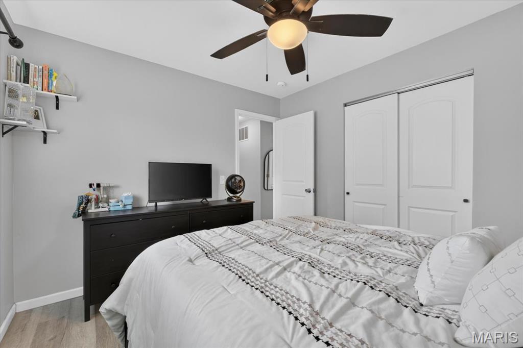 2512 Wellesley High Ridge, MO 63049 - Photo 13 of 25