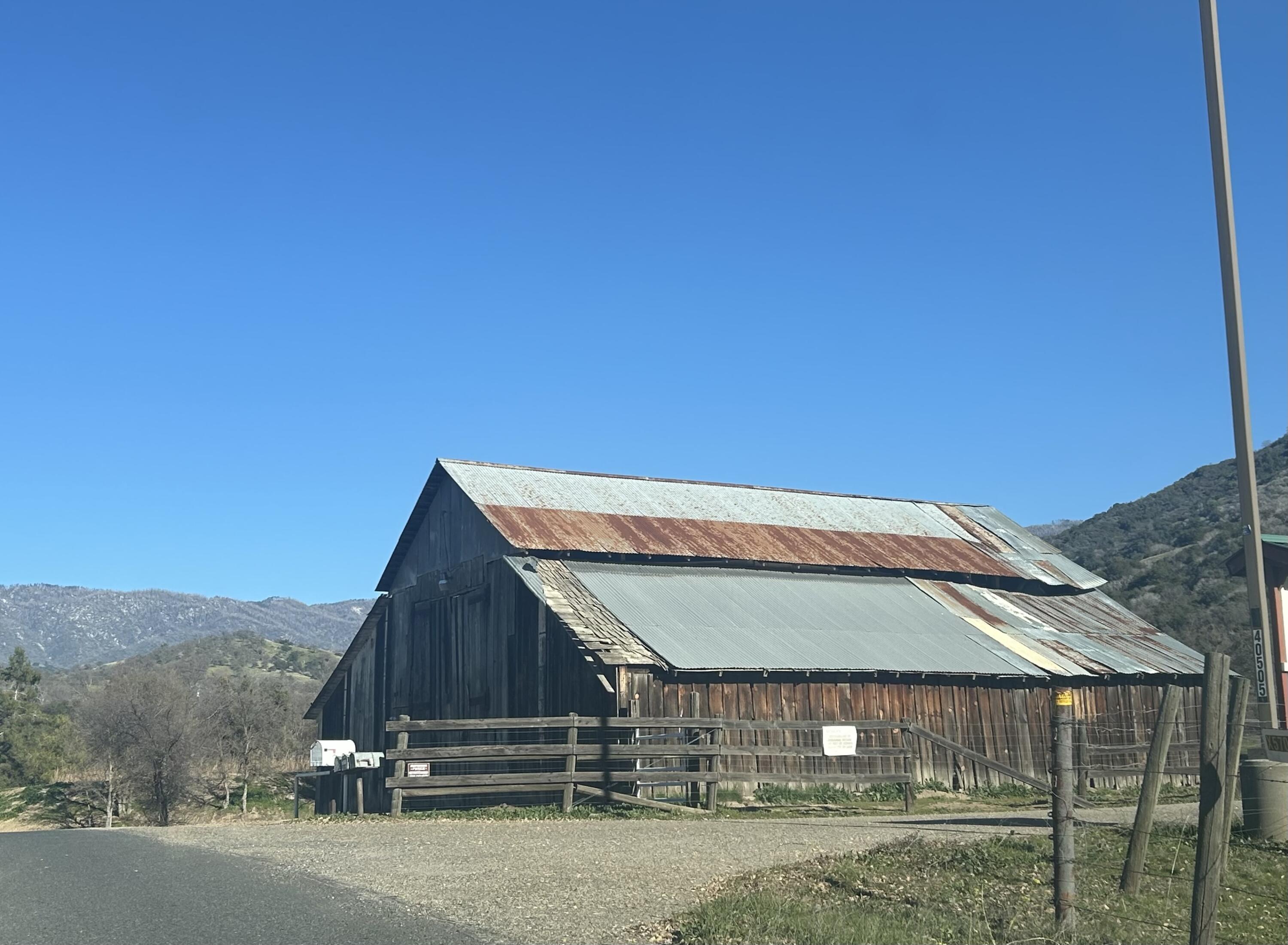 40587 Hot Springs Road Porterville, CA 93257 - Photo 2 of 10 FullSizeRender