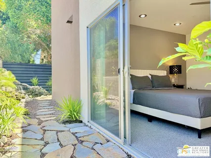 $589,000 | 588 East San Lorenzo Road, Unit 105, Palm Springs, CA 92264