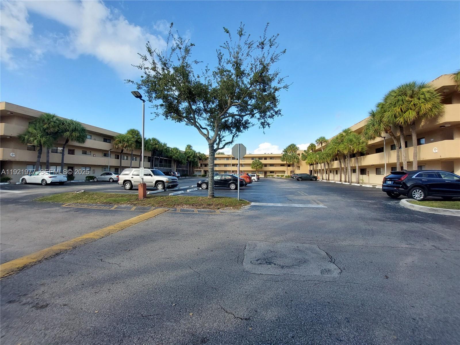 8415 Southwest 107th Avenue, Unit 255W Miami, FL 33173 - Photo 39 of 44