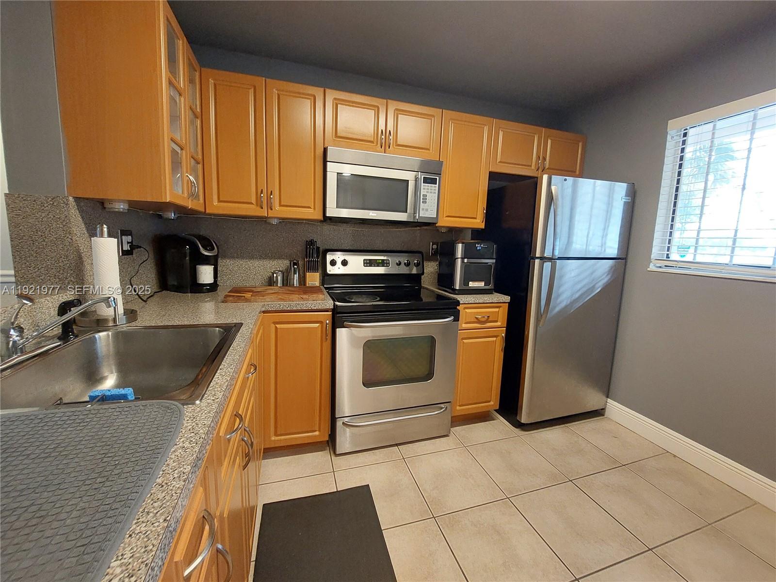 8415 Southwest 107th Avenue, Unit 255W Miami, FL 33173 - Photo 9 of 44