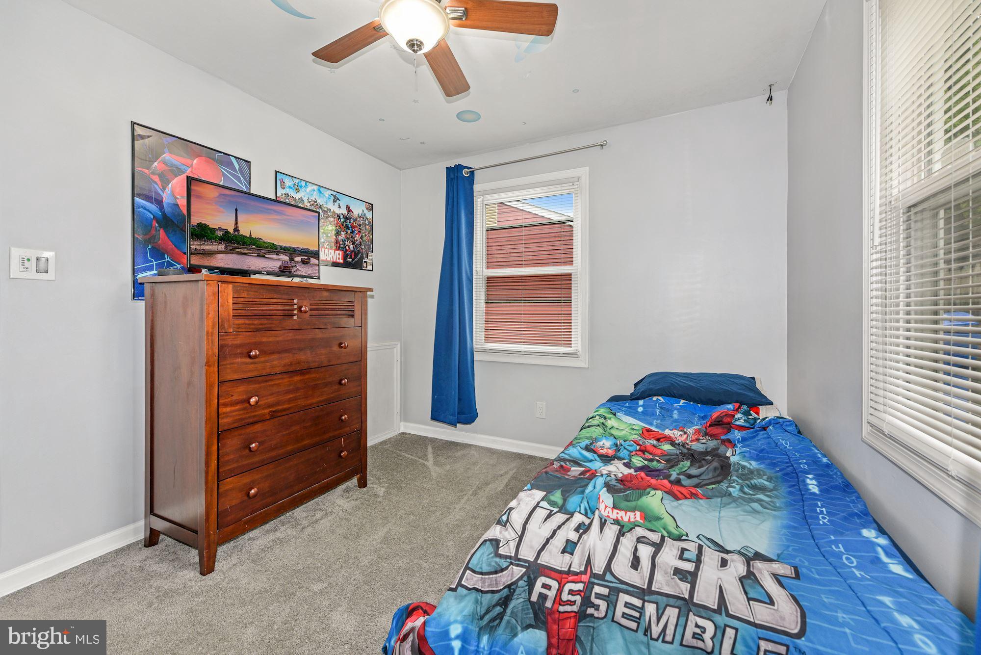 127 Dory Court Beverly, NJ 08010 - Photo 17 of 31 Bedroom 3