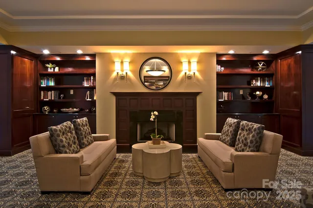 $499,900 | 300 West 5th Street, Unit 723, Charlotte, NC 28202