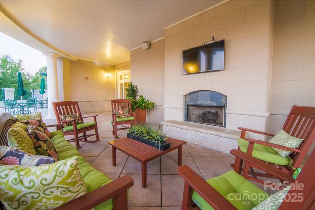 $499,900 | 300 West 5th Street, Unit 723, Charlotte, NC 28202