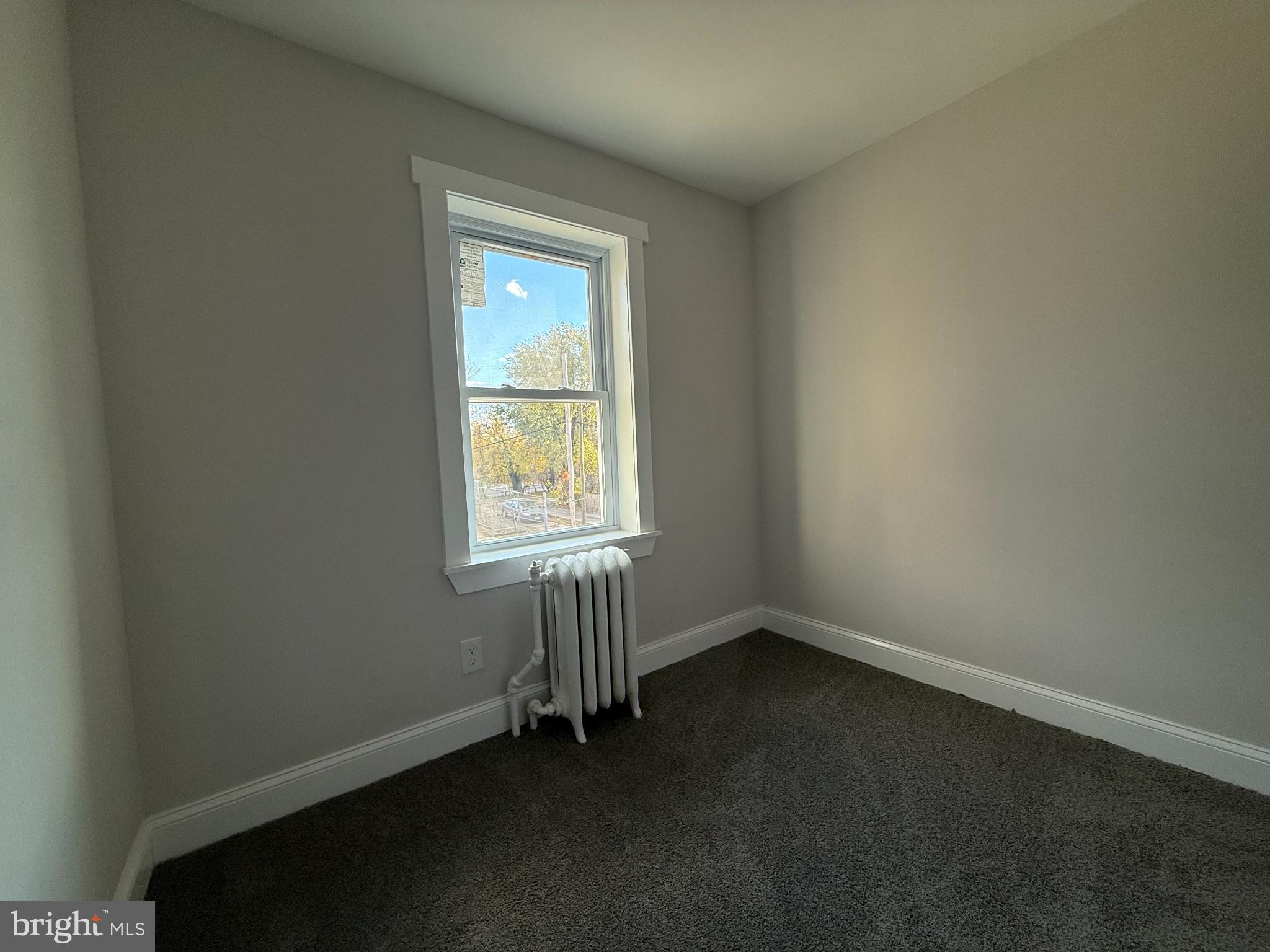 1181 South Octagon Road Camden, NJ 08104 - Photo 15 of 17 an empty room with a window