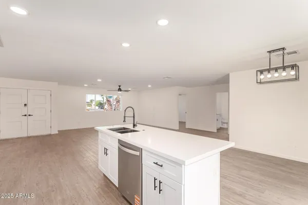 $530,000 | 6801 South Palm Drive, Tempe, AZ 85283