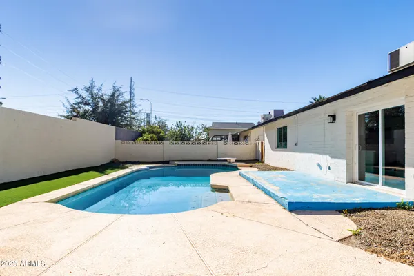 $530,000 | 6801 South Palm Drive, Tempe, AZ 85283