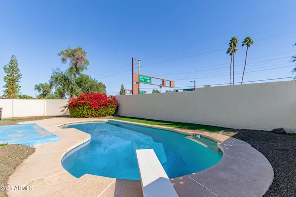 $530,000 | 6801 South Palm Drive, Tempe, AZ 85283