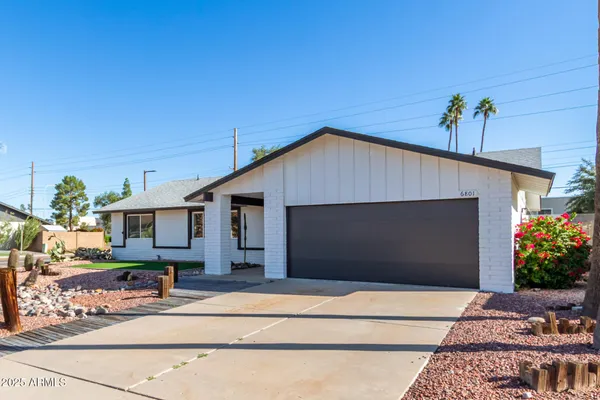 $530,000 | 6801 South Palm Drive, Tempe, AZ 85283