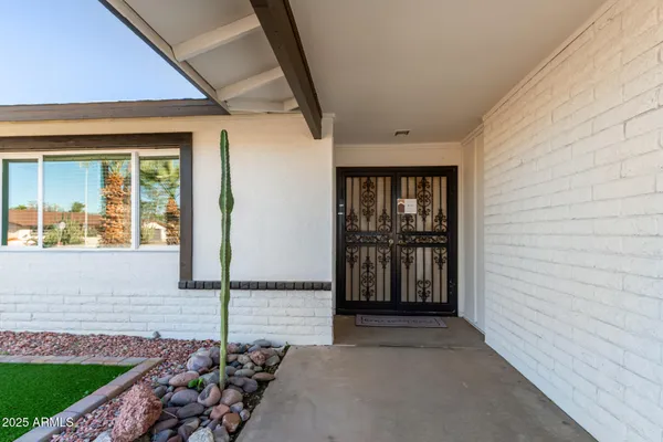 $530,000 | 6801 South Palm Drive, Tempe, AZ 85283