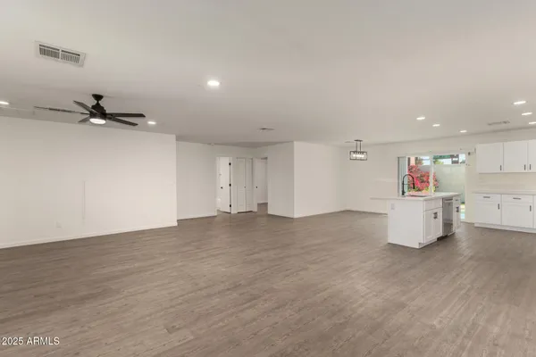 $530,000 | 6801 South Palm Drive, Tempe, AZ 85283