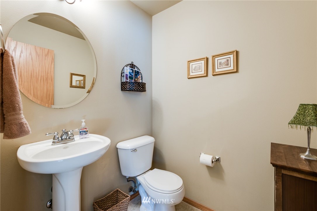 7017 Inlay Street Southeast Lacey, WA 98513 - Photo 8 of 25 Gallery Image 8