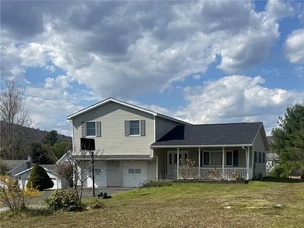$2,450 | 112 Central Drive, Oneonta, NY 13820