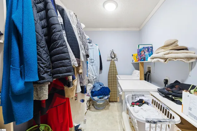 $255,000 | 6 Berkley Avenue, Greenville, SC 29609