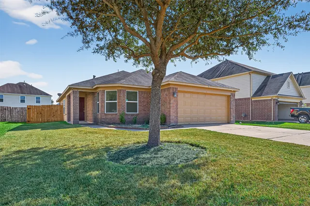 $250,000 | 2107 Bishop Hollow Lane, Rosenberg, TX 77471