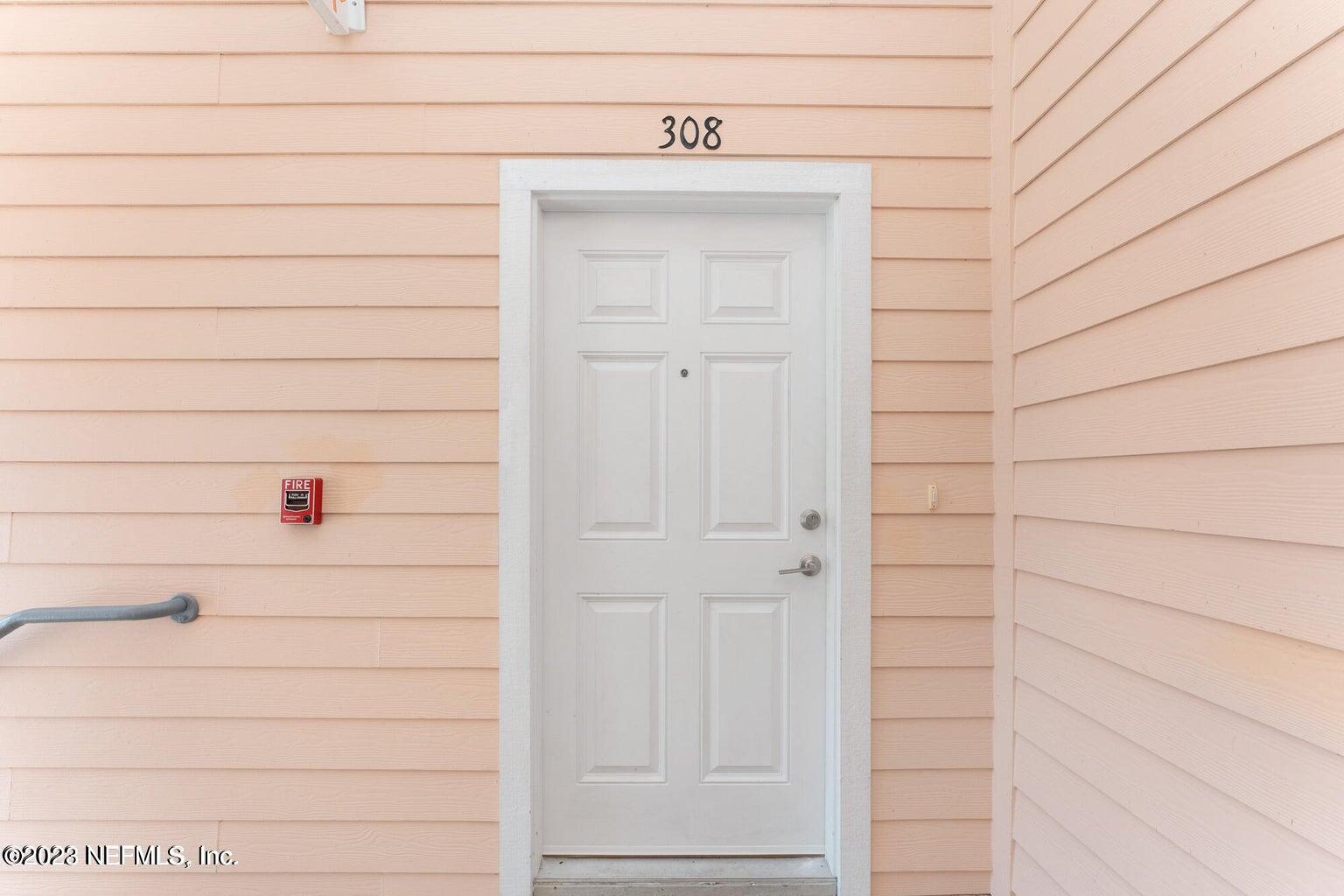 8226 Green Parrot Road, Unit 308 Jacksonville, FL 32256 - Photo 7 of 31 a view of door