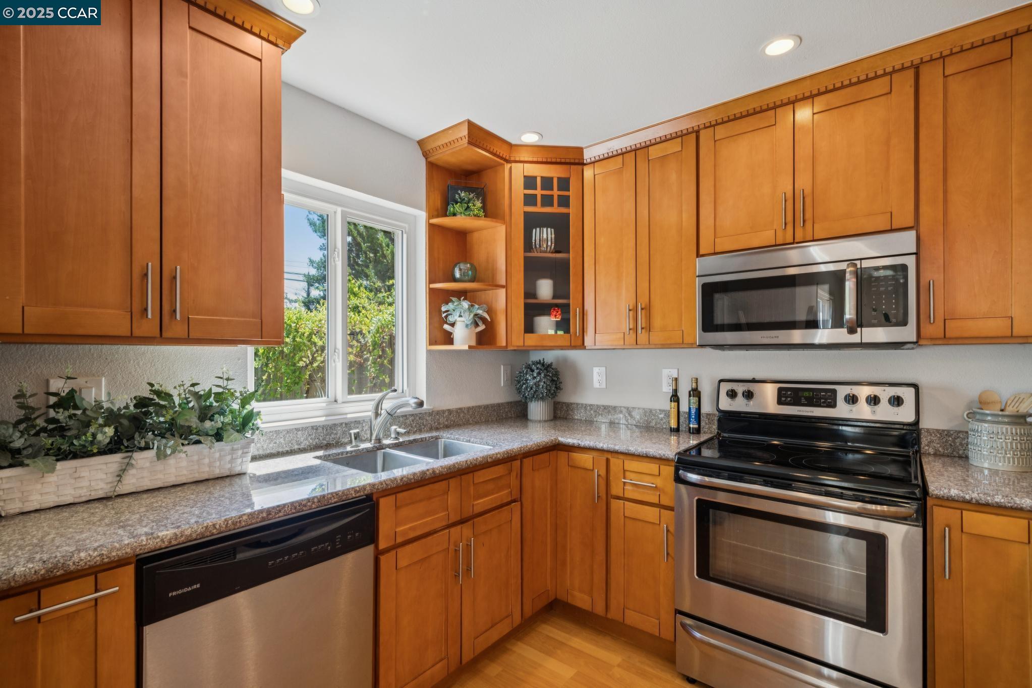 1158 St Matthew Place, Unit 107 Concord, CA 94518 - Photo 15 of 37