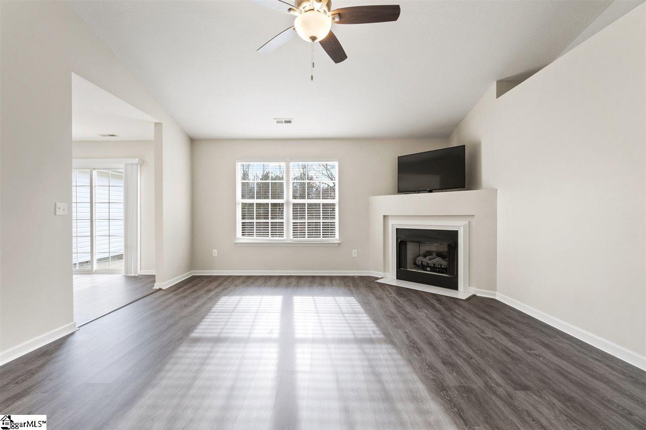 104 Spring Estates Drive Liberty, SC 29657 - Photo 4 of 31 Gallery Image 4