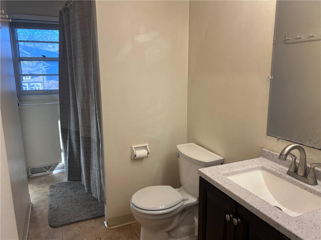 502 Northeast Ash Street Lee's Summit, MO 64063 - Photo 8 of 16