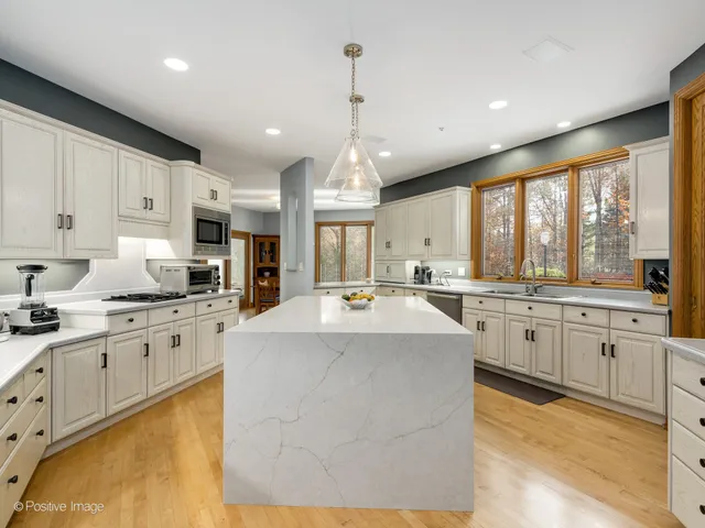 $1,795,000 | 71 North 500 West, Valparaiso, IN 46385