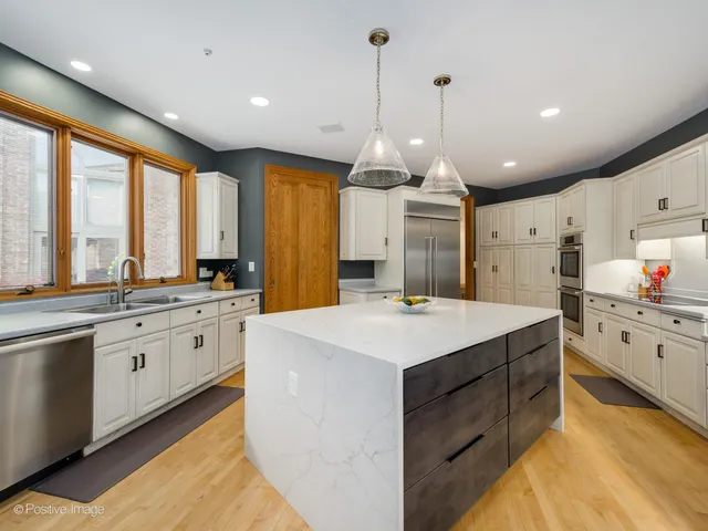 $1,795,000 | 71 North 500 West, Valparaiso, IN 46385