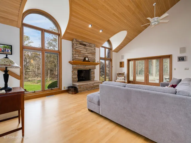 $1,795,000 | 71 North 500 West, Valparaiso, IN 46385