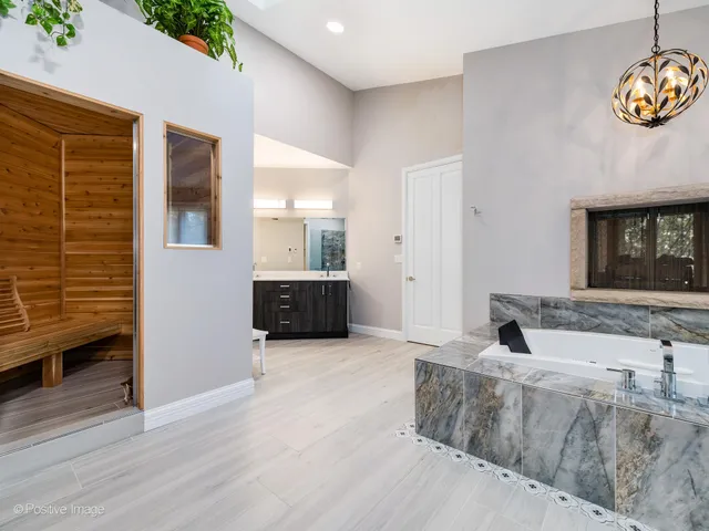 $1,795,000 | 71 North 500 West, Valparaiso, IN 46385