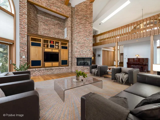 $1,795,000 | 71 North 500 West, Valparaiso, IN 46385