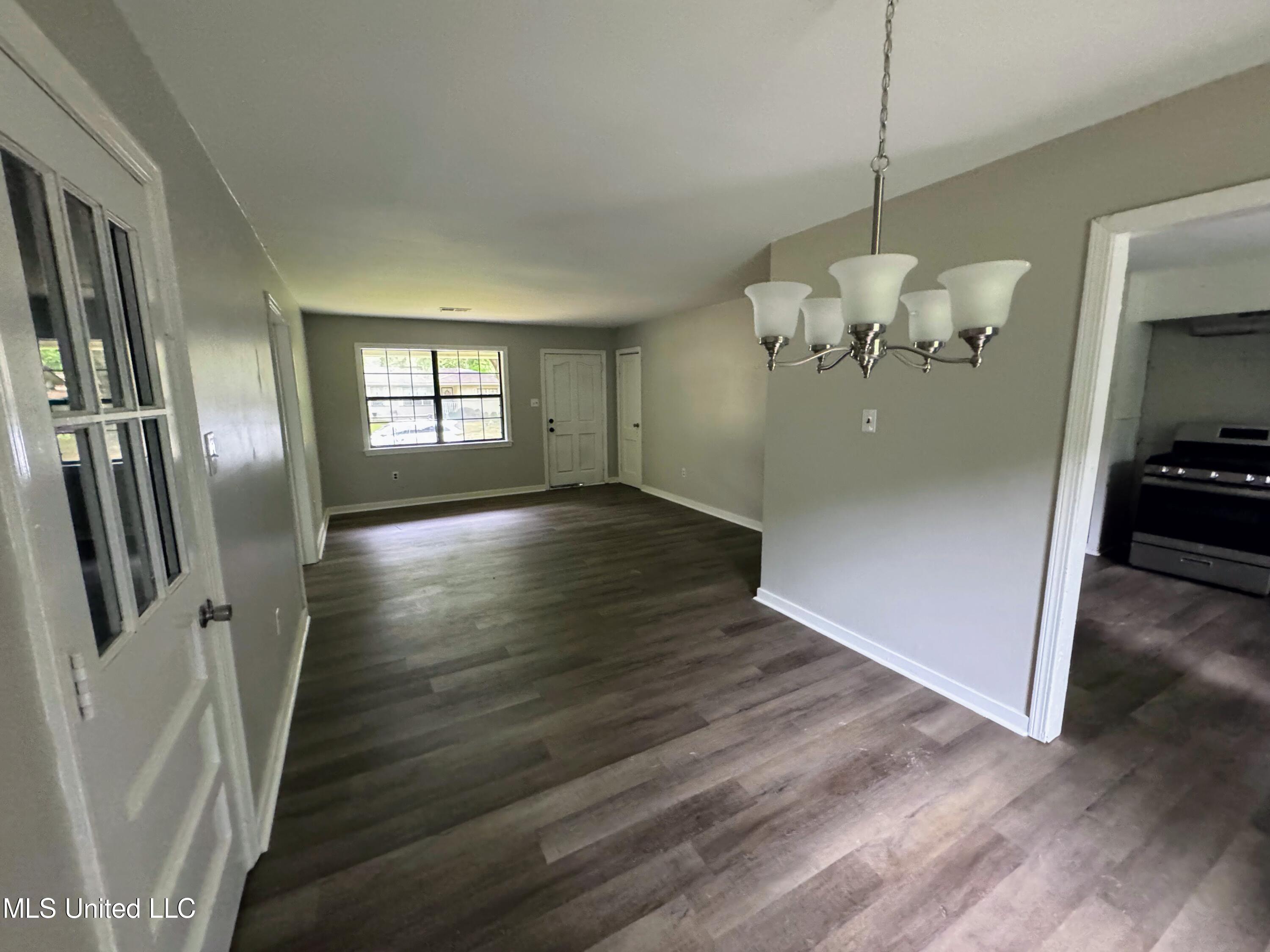 521 North Park Lane Jackson, MS 39206 - Photo 3 of 9 IMG_0774