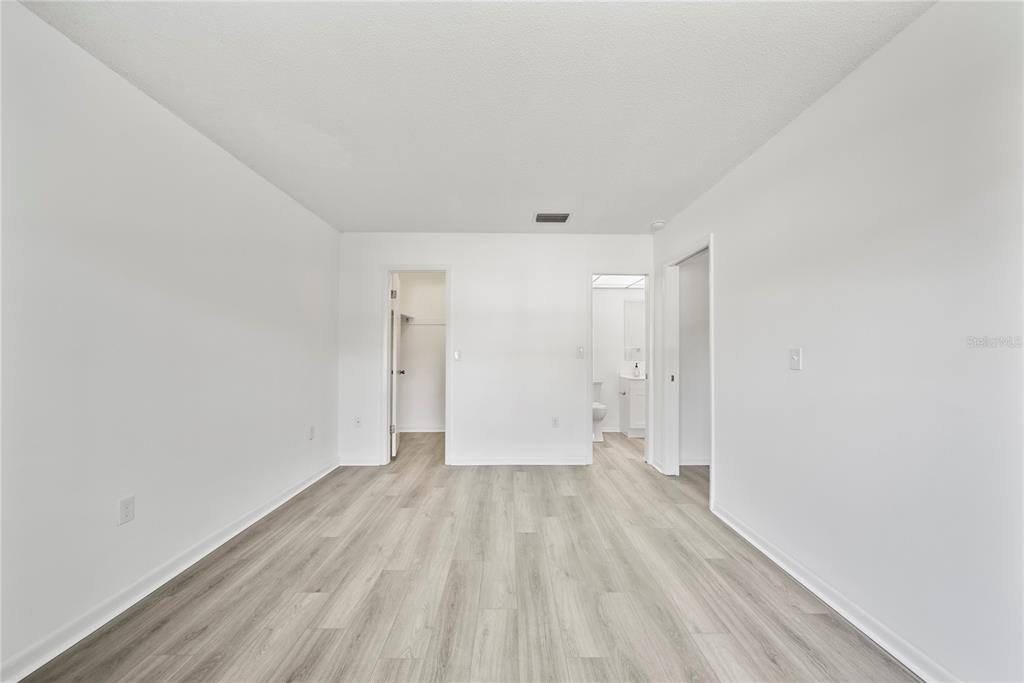 11799 Raintree Drive Temple Terrace, FL 33617 - Photo 13 of 34 Gallery Image 13