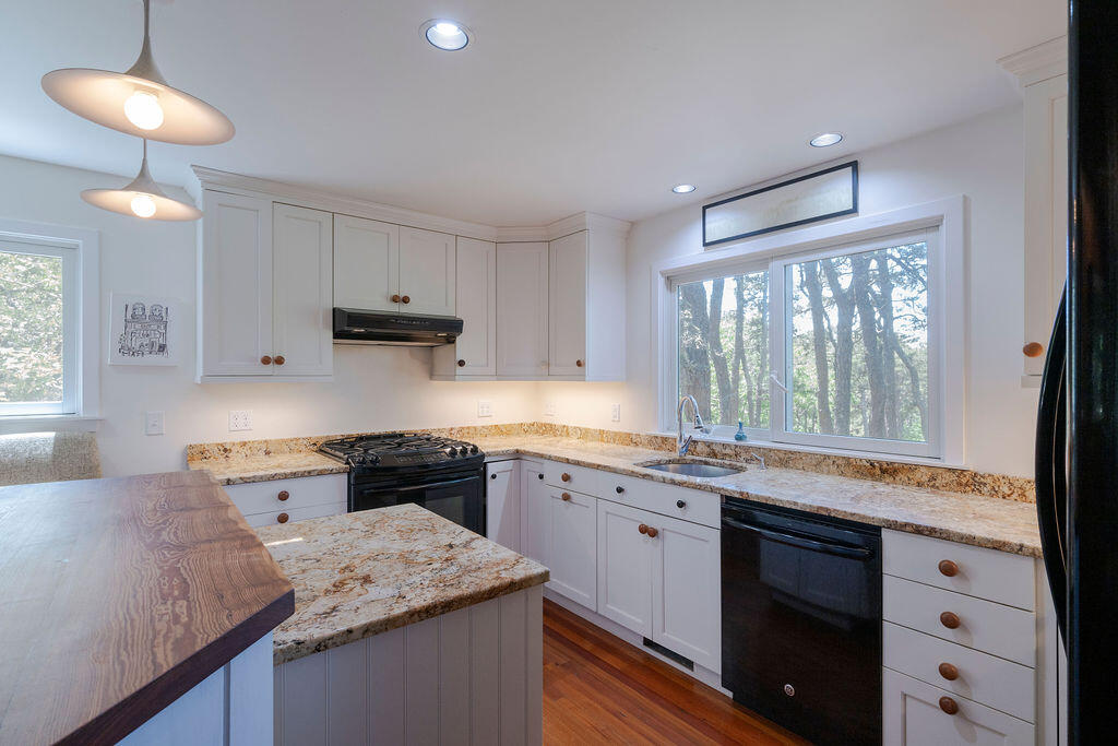 45 Pier Road Wellfleet, MA 02667 - Photo 21 of 38 45_Peir_RD-22