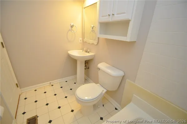 $1,845 | 2128 Leadenhall Way, Raleigh, NC 27603