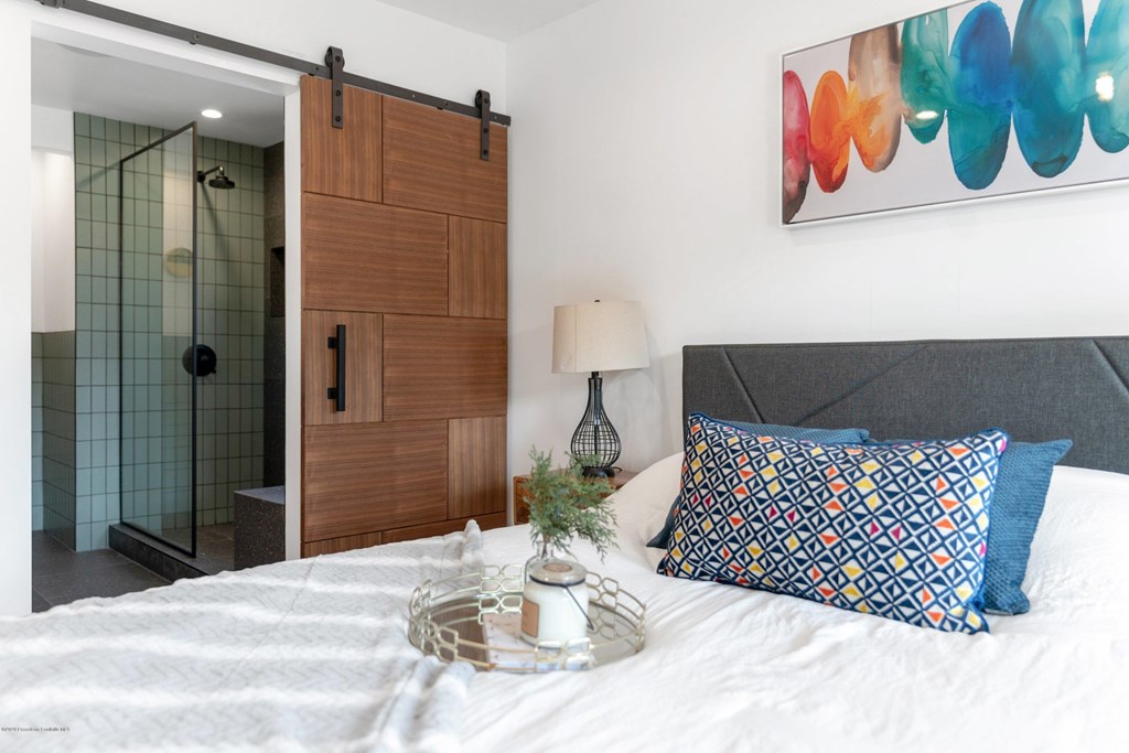 936 Dexter Street Highland Park, CA 90042 - Photo 20 of 71 MASTER BEDROOM