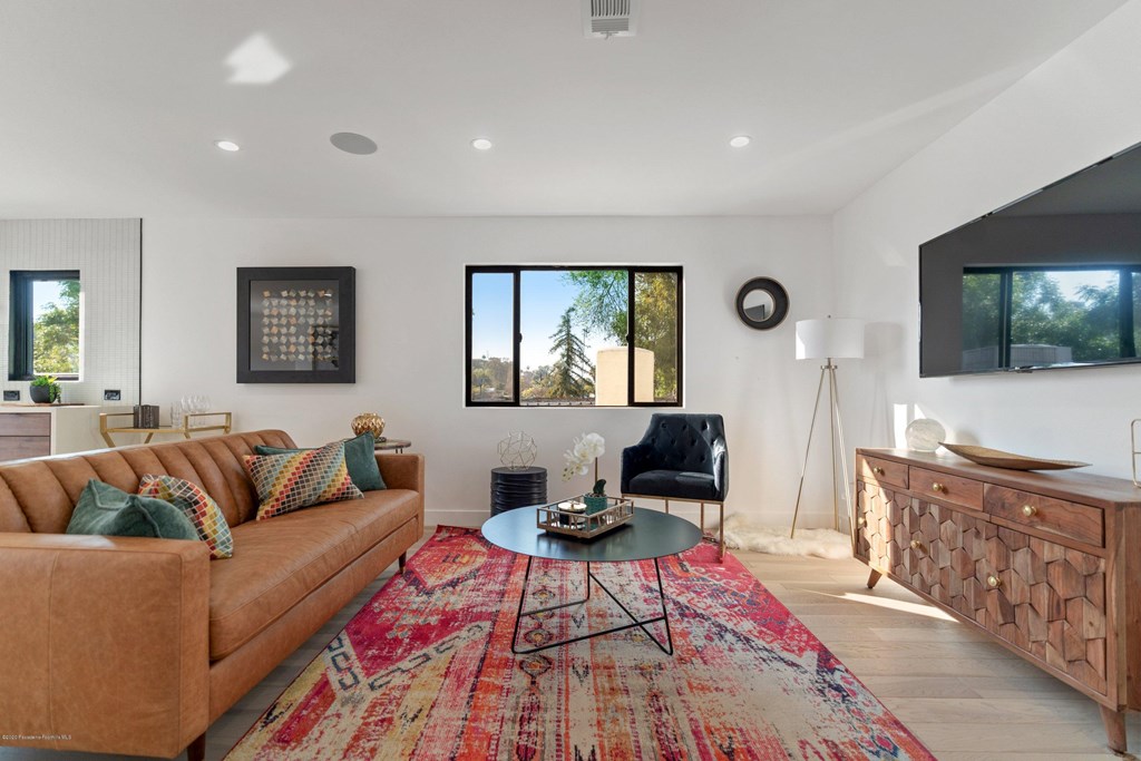 936 Dexter Street Highland Park, CA 90042 - Photo 3 of 71 DSC07505_60