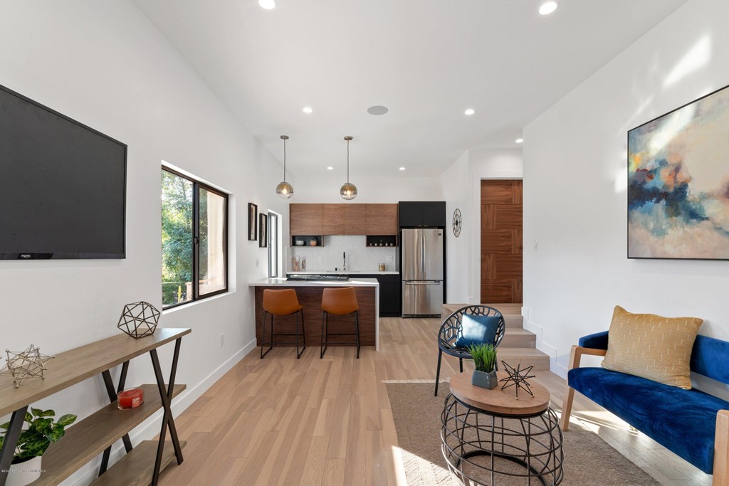 936 Dexter Street Highland Park, CA 90042 - Photo 37 of 71 ADU LIVING/DINING AREA