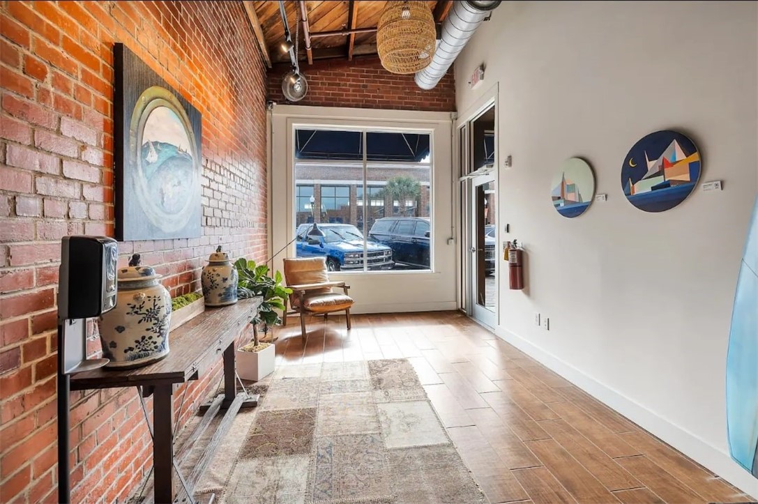 207 Gloucester Street, Unit 204 Brunswick, GA 31520 - Photo 11 of 15