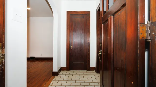 $199,900 | 611 East Olive Street, Bloomington, IL 61701