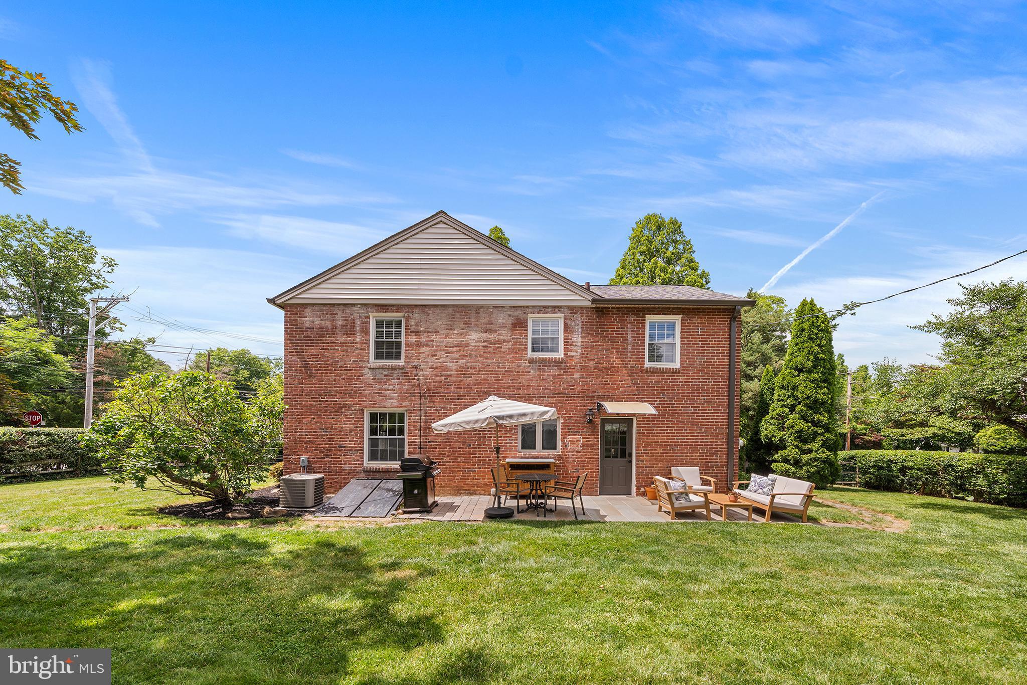 411 Sugartown Road Wayne, PA 19087 - Photo 29 of 34