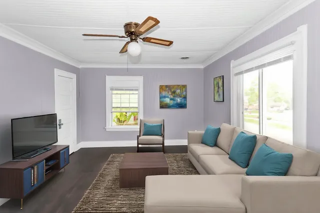 $379,000 | 209 East Washington Street, West Chicago, IL 60185