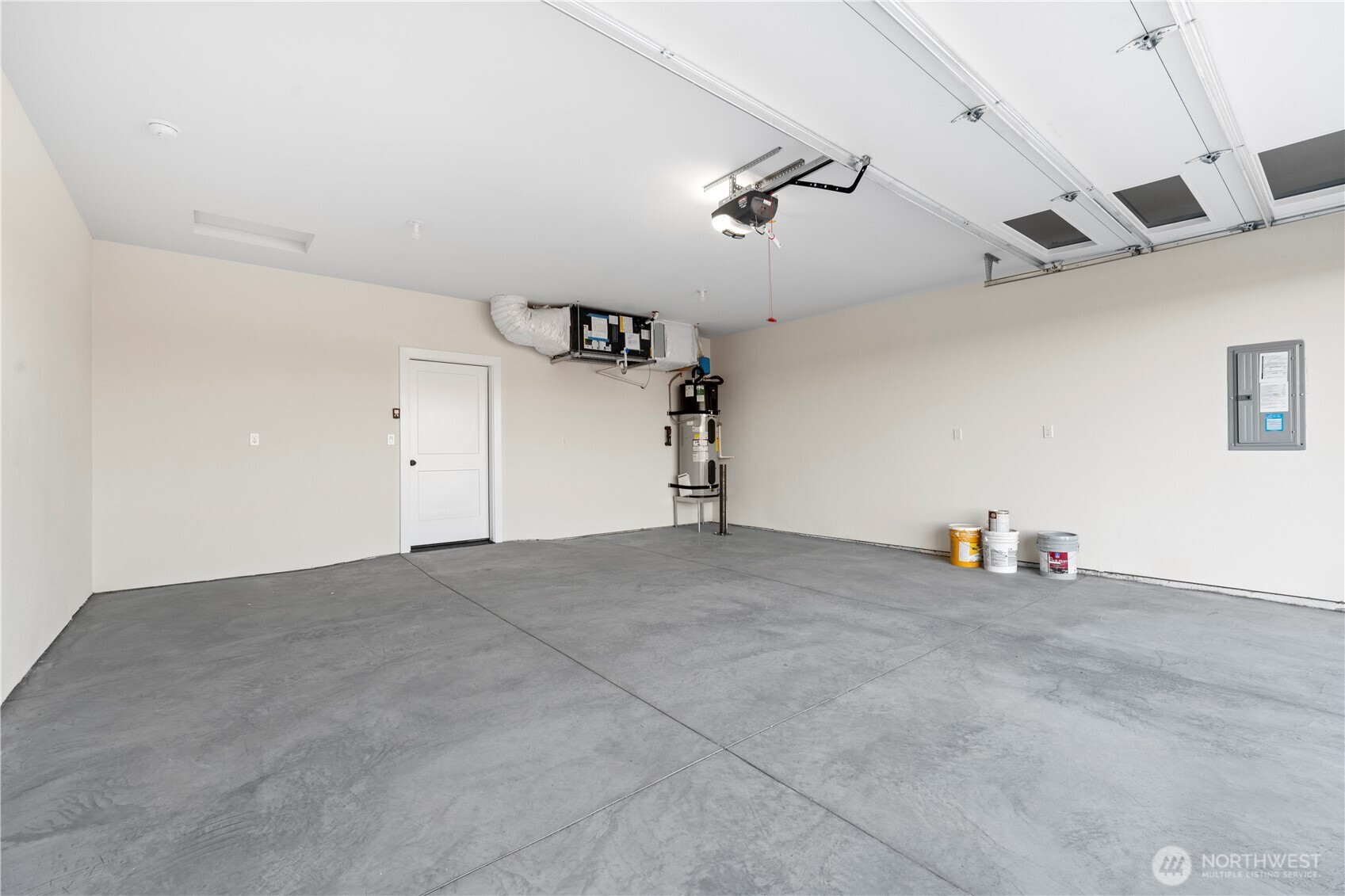 1111 E Mount Othello, WA 99344 - Photo 32 of 34 a view of a garage