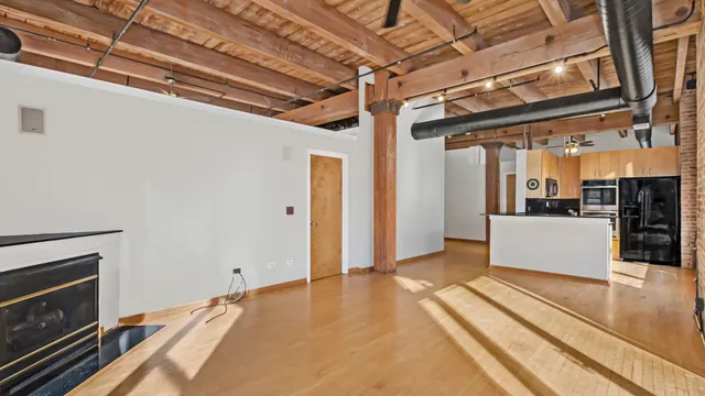 $3,400 | 701 West Jackson Boulevard, Unit 403C, Chicago, IL 60661