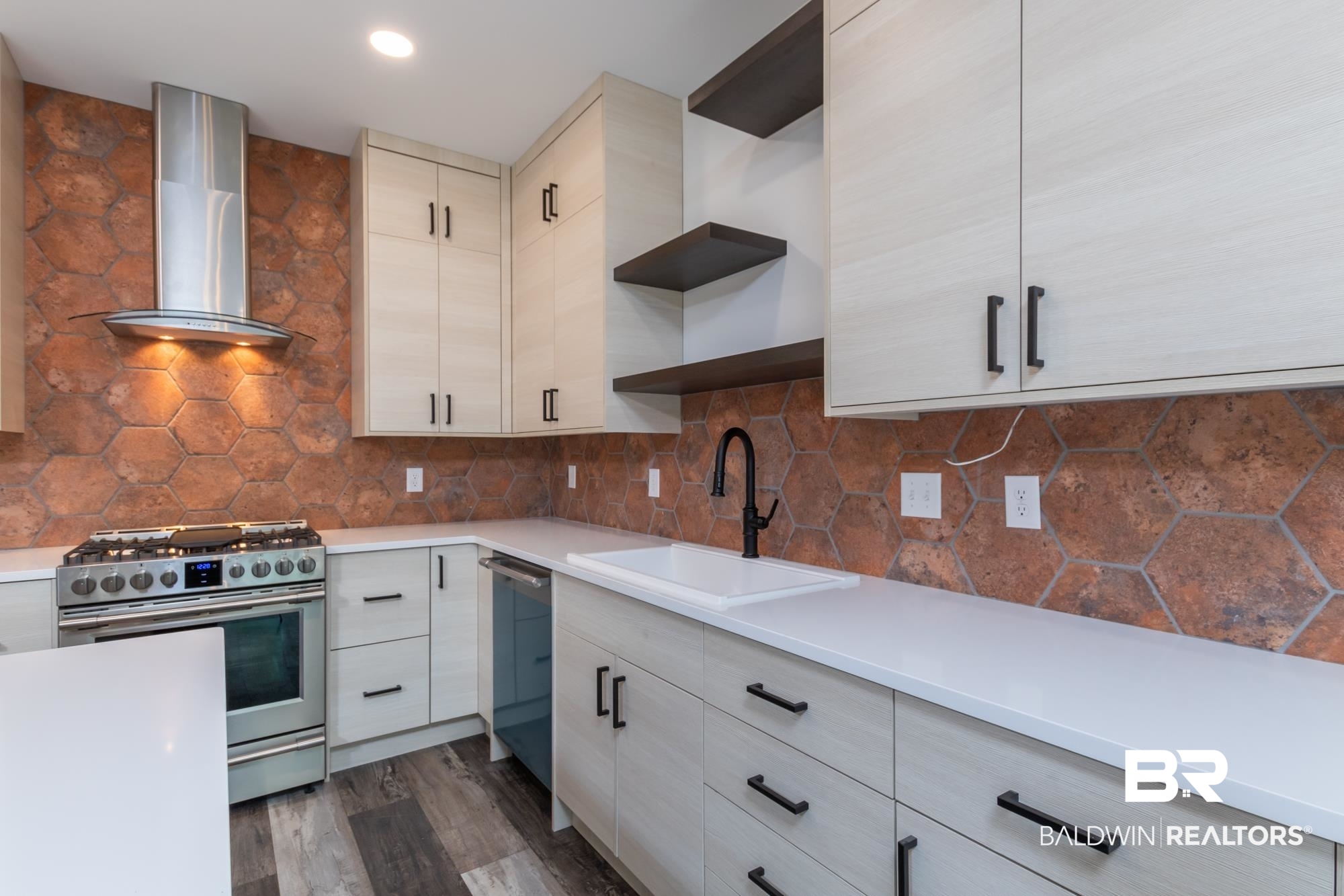 5303 Pine Road Orange Beach, AL 36561 - Photo 16 of 45 Kitchen