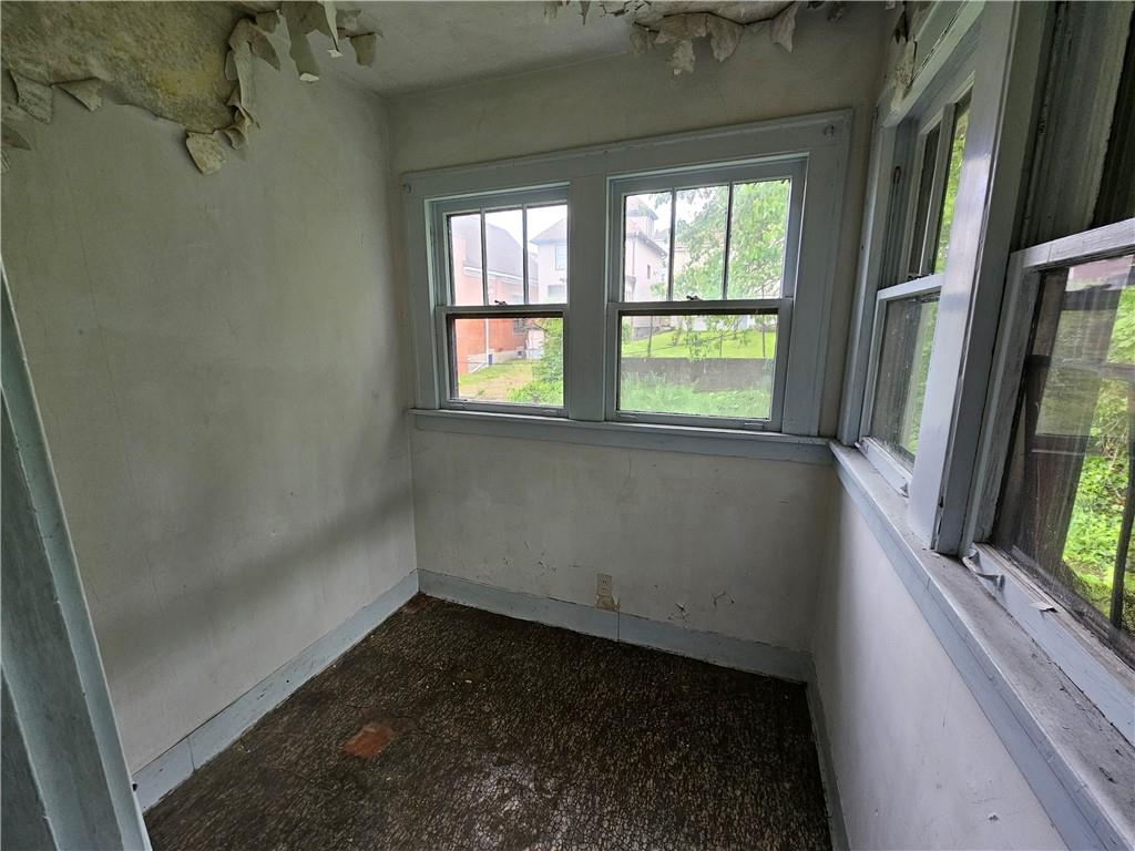 1607 Rutherford Avenue Pittsburgh, PA 15216 - Photo 8 of 19 Gallery Image 8