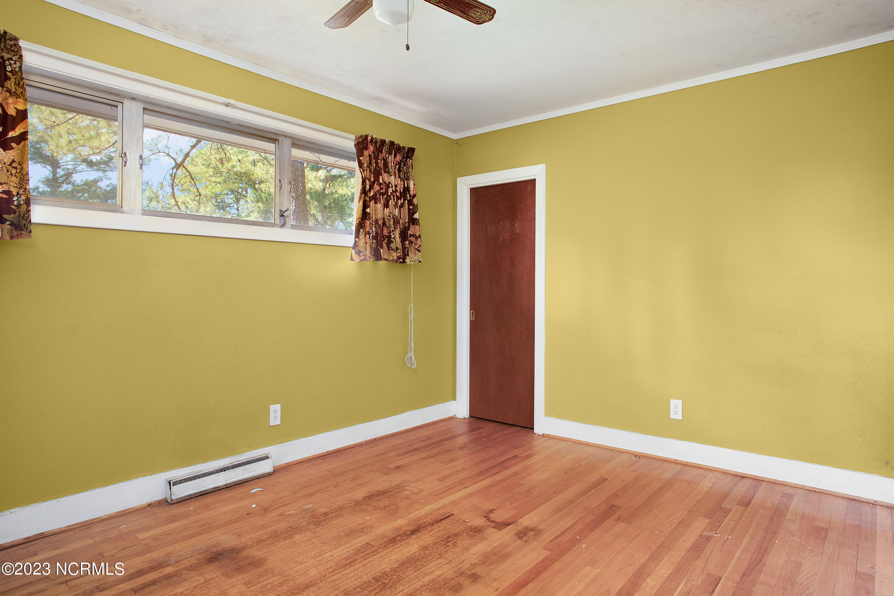 505 Liberty Hill Road Kinston, NC 28501 - Photo 14 of 21 Second Bedroom