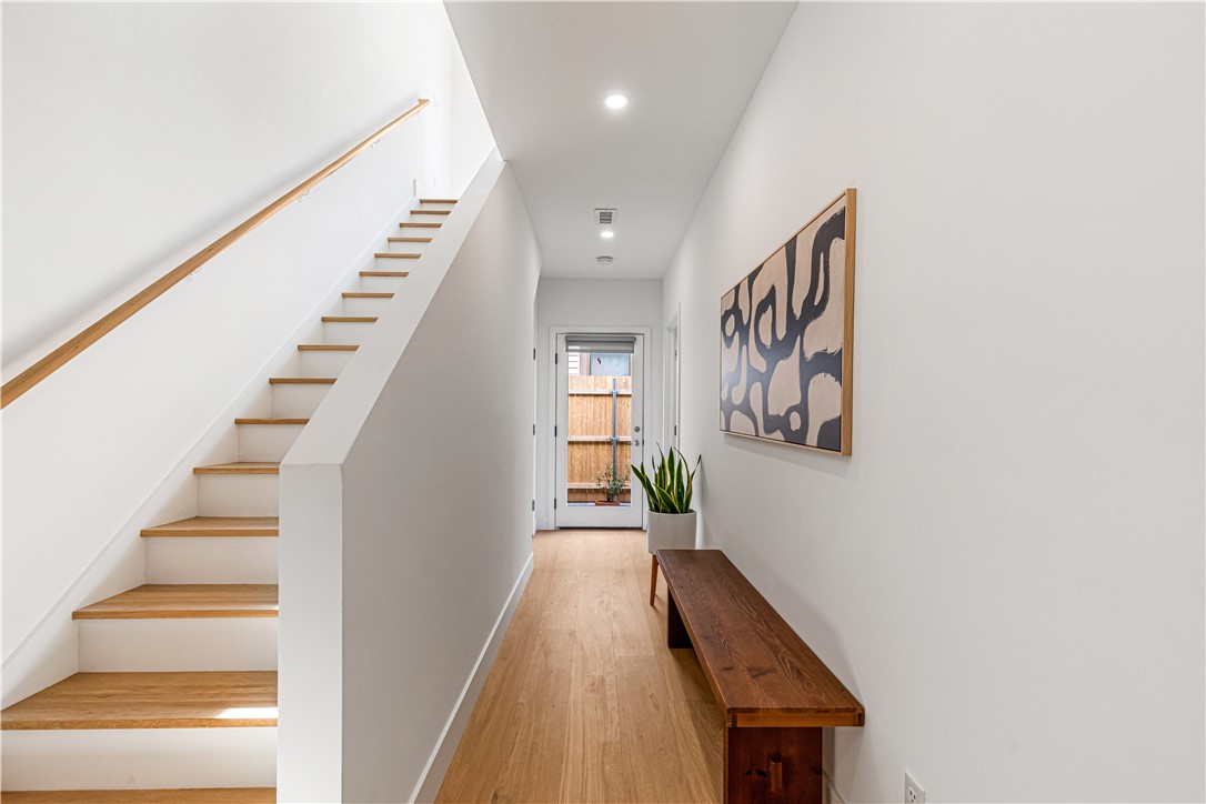 59 Warren Street, Unit 2 Providence, RI 02907 - Photo 8 of 50 First Floor Hallways