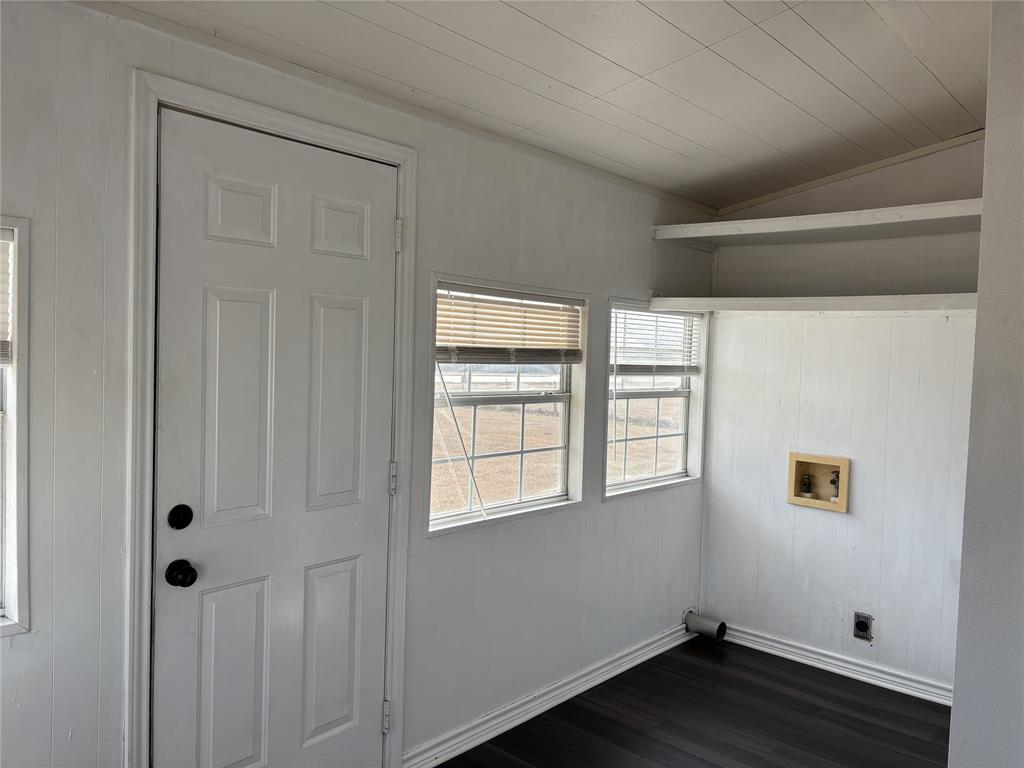 610 Southeast Front Street Edgewood, TX 75117 - Photo 8 of 8